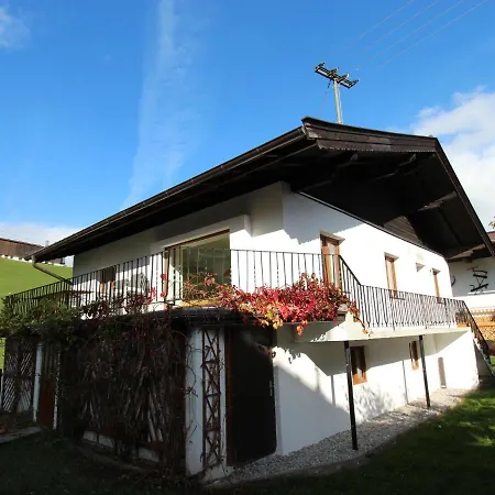 Spacious Chalet In Kirchberg With Mountain View 蒂罗尔-基希贝格