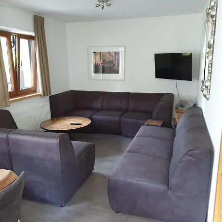 Spacious Chalet In Kirchberg With Mountain View 木屋 蒂罗尔-基希贝格